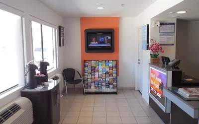 Photo 3 - Motel 6 Temecula, CA - Historic Old Town