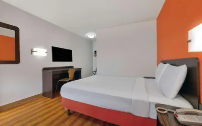 Photo 5 - Motel 6 Columbus, GA