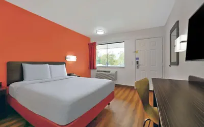 Photo 4 - Motel 6 Columbus, GA