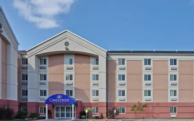Photo 2 - Candlewood Suites - Syracuse Airport by IHG