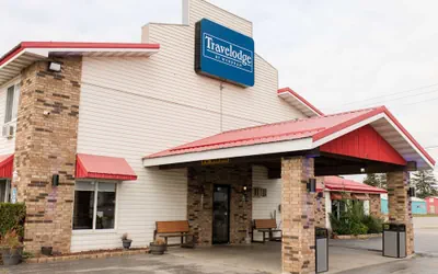 Photo 2 - Travelodge by Wyndham Escanaba