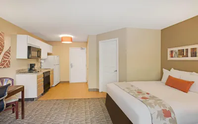 Photo 2 - MainStay Suites Detroit Auburn Hills