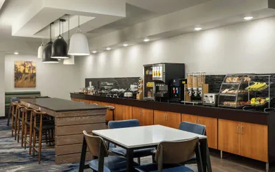 Photo 2 - Fairfield Inn & Suites Minneapolis St. Paul / Roseville