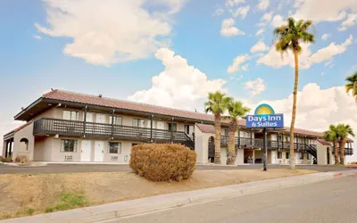 Photo 2 - Days Inn & Suites by Wyndham Needles