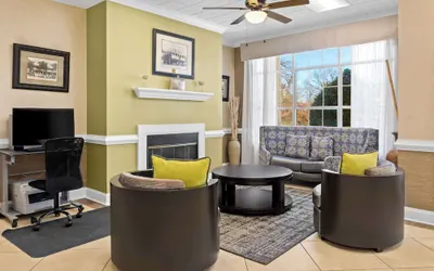 Photo 5 - Quality Inn Fayetteville near Historic Downtown Square