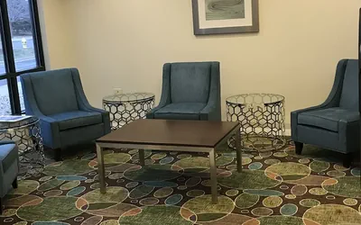 Photo 3 - Holiday Inn & Suites Bolingbrook by IHG