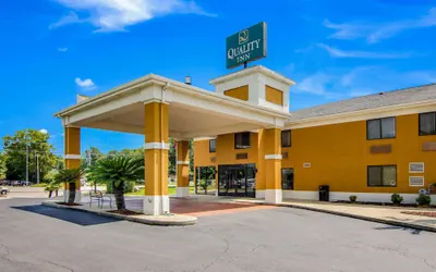 Photo 2 - Quality Inn near University of Mobile