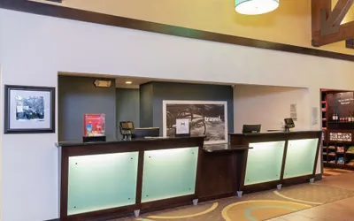 Photo 3 - Hampton Inn & Suites Cleveland-Airport/Middleburg Heights