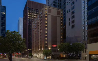 Photo 2 - Hampton Inn Cleveland-Downtown