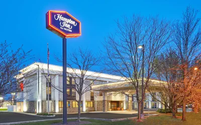 Photo 2 - Hampton Inn Lafayette