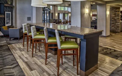 Photo 4 - Hampton Inn & Suites Memphis-Wolfchase Galleria