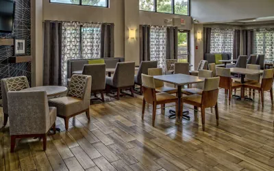 Photo 5 - Hampton Inn & Suites Memphis-Wolfchase Galleria