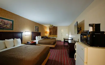 Photo 4 - Brentwood Inn & Suites