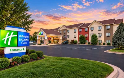 Photo 2 - Holiday Inn Express & Suites Sandy - South Salt Lake City by IHG