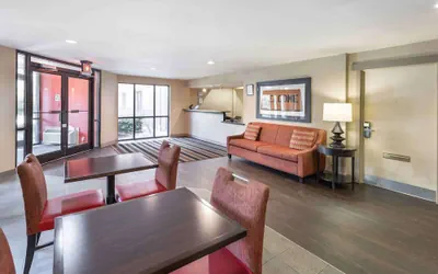 Photo 5 - Extended Stay America Select Suites - Raleigh - Cary - Regency Parkway S