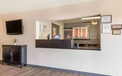 Photo 4 - Extended Stay America Suites Wichita East