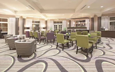 Photo 3 - La Quinta Inn & Suites by Wyndham Pueblo