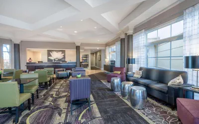 Photo 5 - La Quinta Inn & Suites by Wyndham Pueblo
