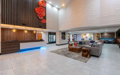 Photo 4 - Wingate by Wyndham DFW / North Irving