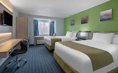 Photo 2 - Microtel Inn by Wyndham Cornelius/Lake Norman