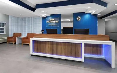 Photo 3 - Microtel Inn by Wyndham Janesville
