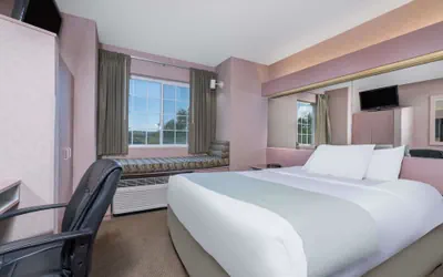 Photo 4 - Microtel Inn by Wyndham Onalaska/La Crosse