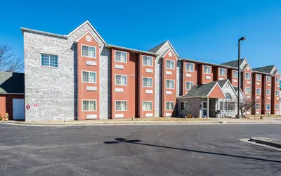 Photo 2 - Motel 6 Olathe, KS