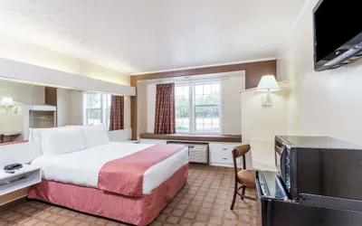 Photo 2 - Microtel Inn by Wyndham Wilson