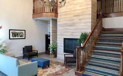 Photo 3 - Country Inn & Suites by Radisson Bismarck Waterpark