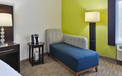 Photo 4 - Holiday Inn Express Chillicothe East by IHG