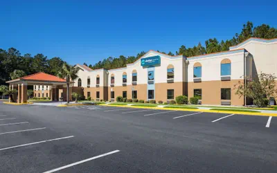 Photo 2 - Clarion Pointe Hinesville near Fort Stewart