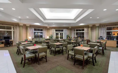 Photo 4 - La Quinta Inn & Suites by Wyndham Denver Southwest Lakewood