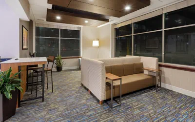 Holiday Inn Express Hotel & Suites Downtown Minneapolis by IHG