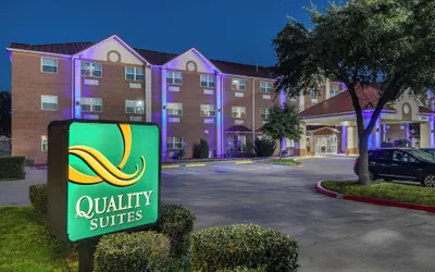 Photo 2 - Quality Suites Addison - Dallas