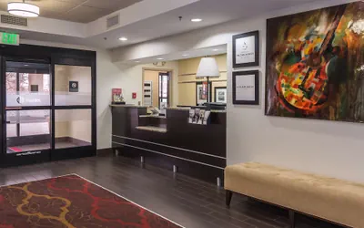 Photo 5 - Hampton Inn Dickson