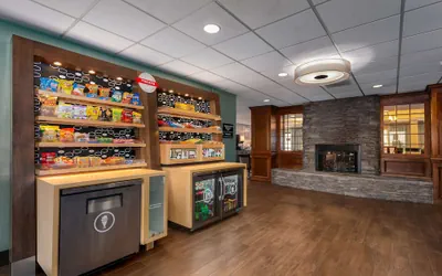 Photo 2 - Hampton Inn Kingsport