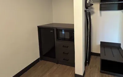 Photo 5 - Studio 6 Suites Gardena, CA