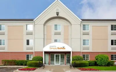 Photo 2 - Sonesta Simply Suites Chicago Libertyville