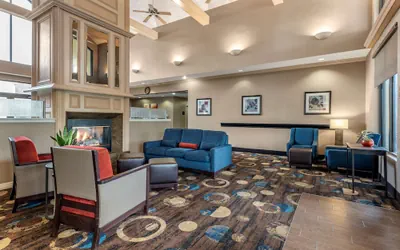 Photo 4 - Comfort Inn & Suites Warsaw near US-30