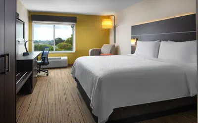 Photo 3 - Holiday Inn Express Suites Belmont by IHG