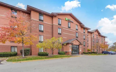 Photo 2 - Extended Stay America Suites Chicago Lombard Yorktown Center