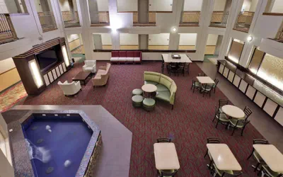 Photo 3 - Country Inn & Suites by Radisson, San Carlos, CA