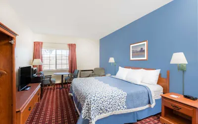 Photo 4 - Days Inn & Suites by Wyndham Lordsburg