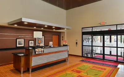 Photo 3 - Hampton Inn Detroit/Auburn Hills South