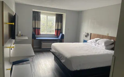 Photo 5 - Microtel Inn by Wyndham Atlanta Airport
