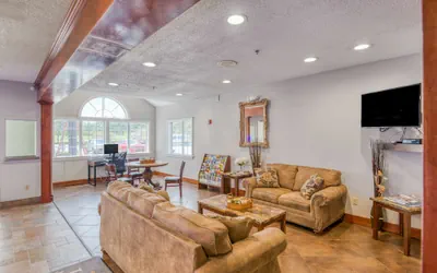 Photo 4 - Trident Inn & Suites, Baton Rouge
