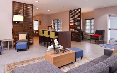 Photo 4 - Country Inn & Suites by Radisson, Omaha Airport, IA