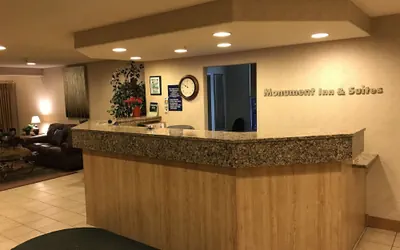 Photo 3 - Monument Inn & Suites