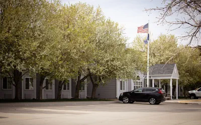 Monument Inn & Suites