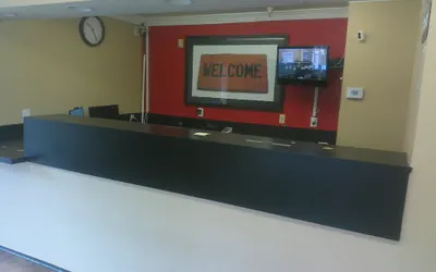 Photo 4 - HomeTowne Studios by Red Roof Chantilly